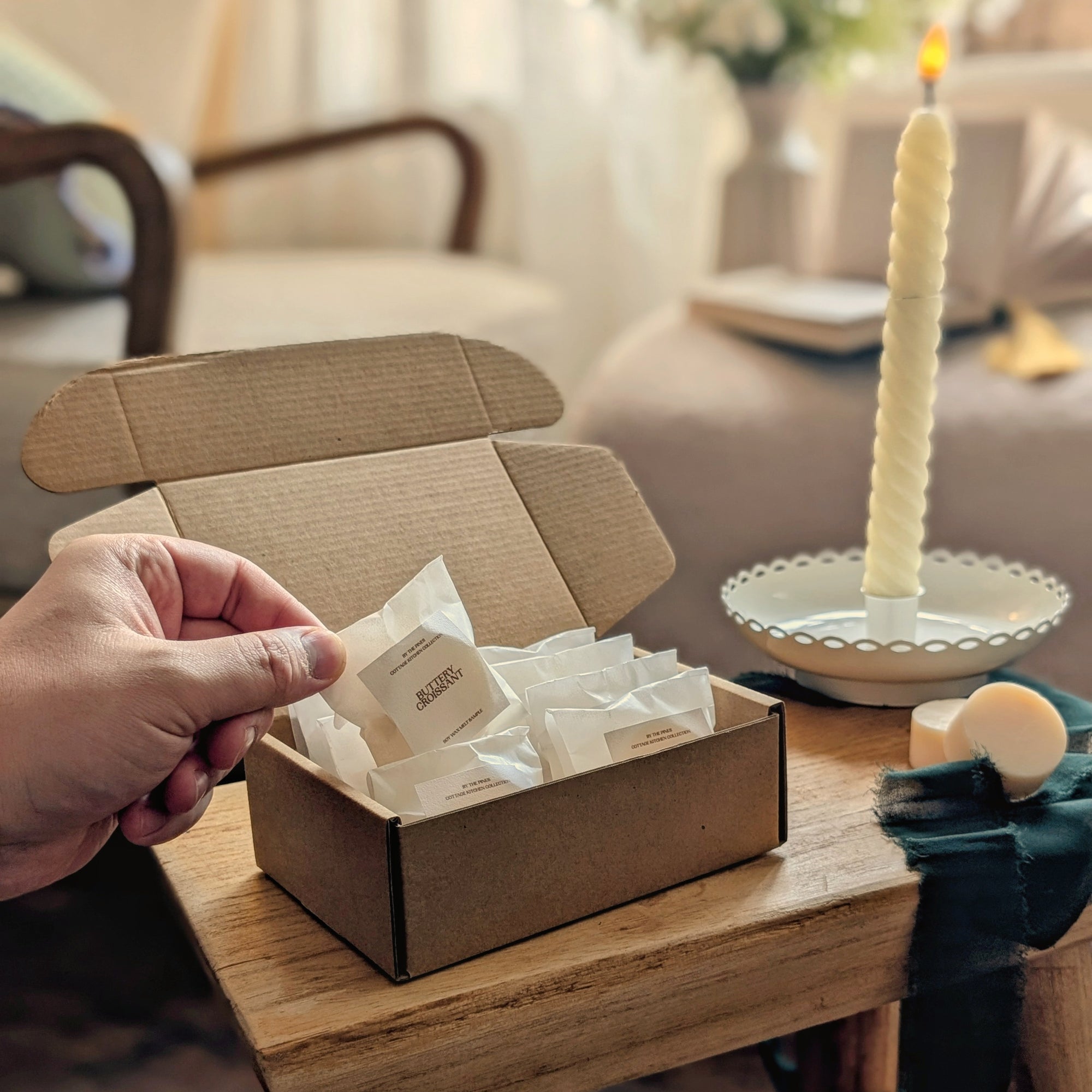 Cottage Kitchen Discovery Box