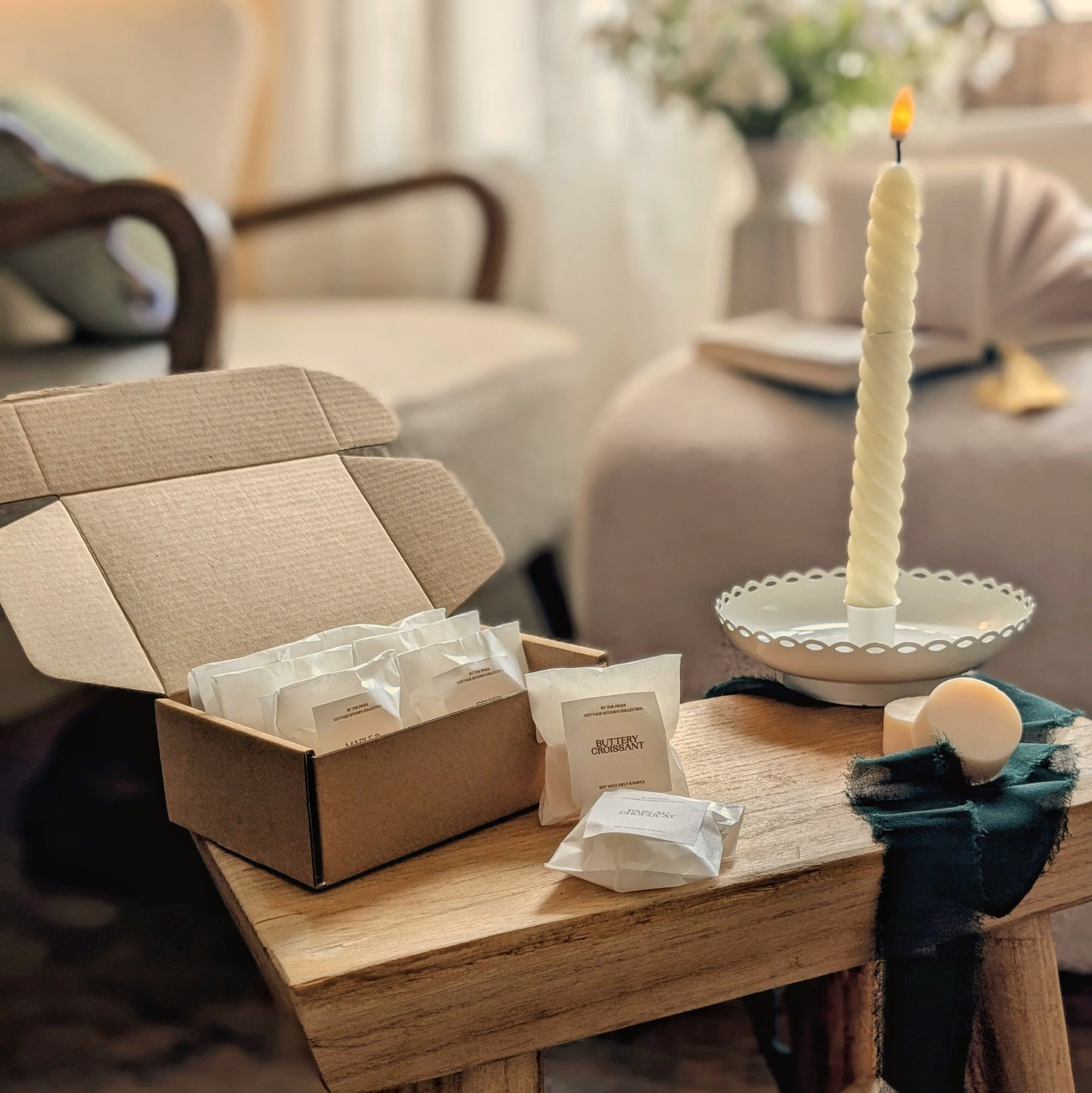 Cottage Kitchen Discovery Box