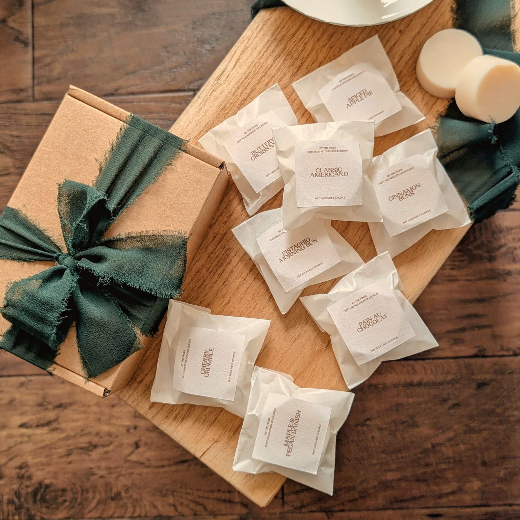 Cottage Kitchen Discovery Box