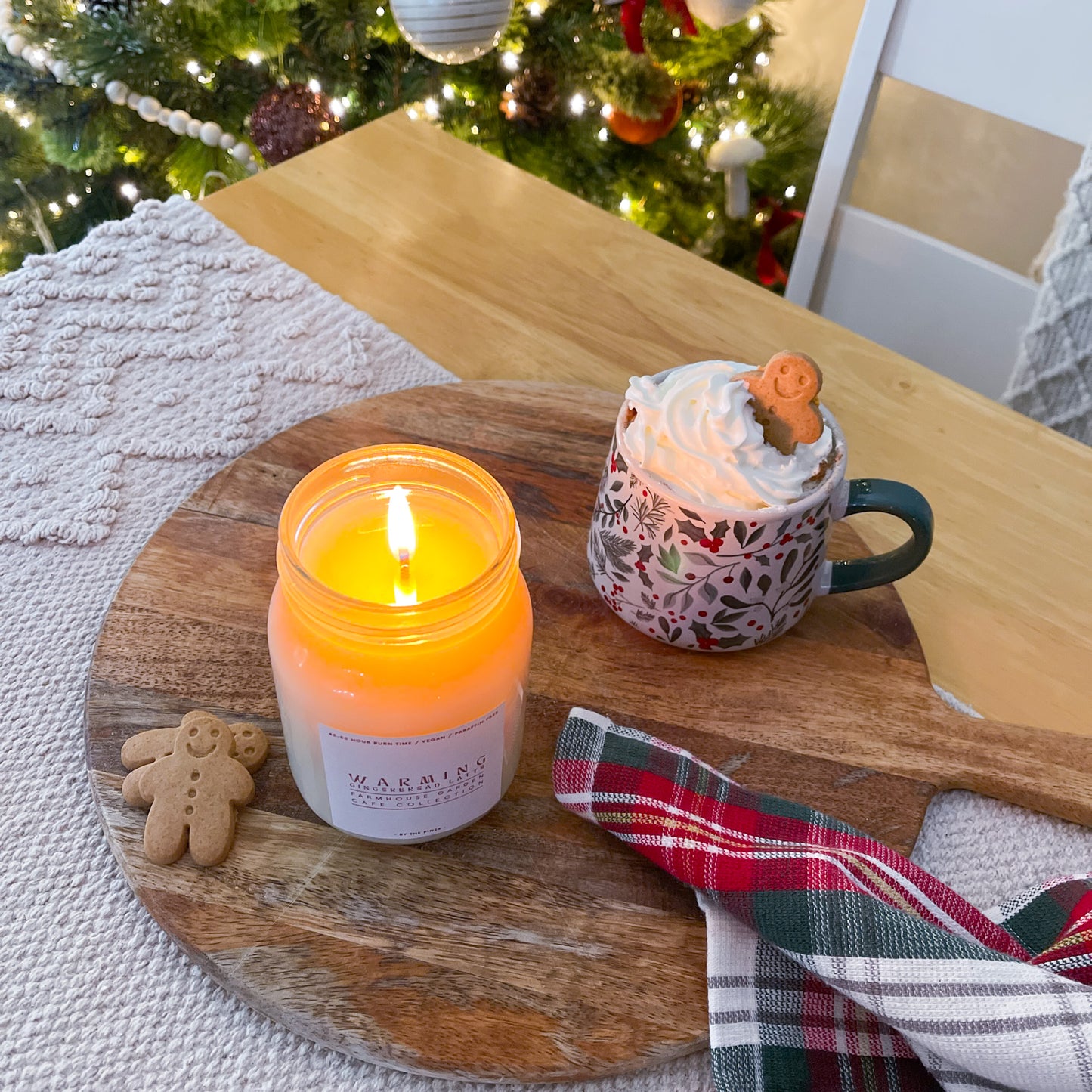 Festive Farmhouse Warming Gingerbread Latte Candle