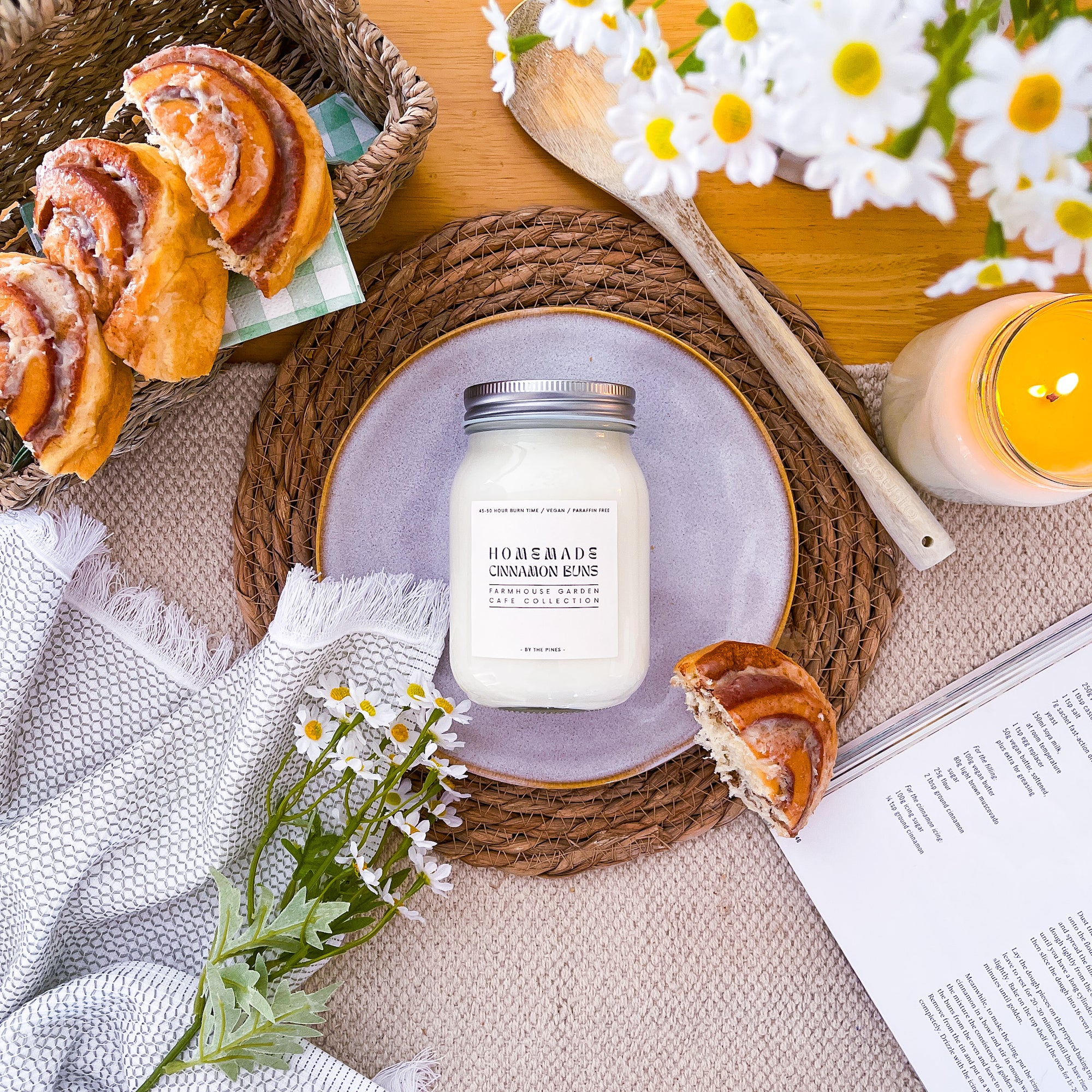 Farmhouse Homemade Cinnamon Buns Candle