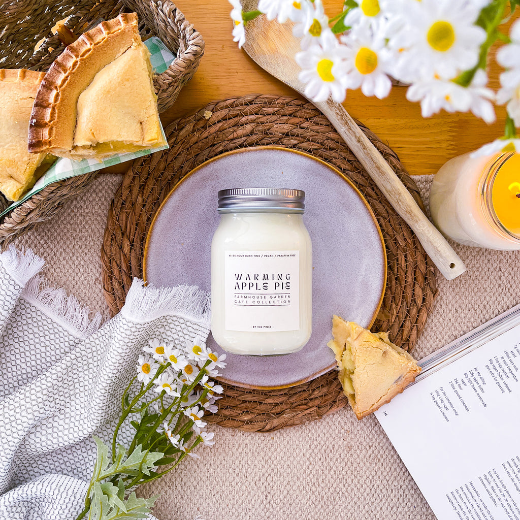 Farmhouse Warming Apple Pie Candle