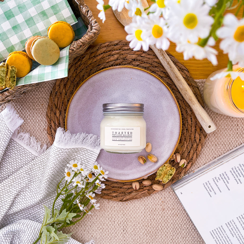 Farmhouse Toasted Pistachio Macaron Candle
