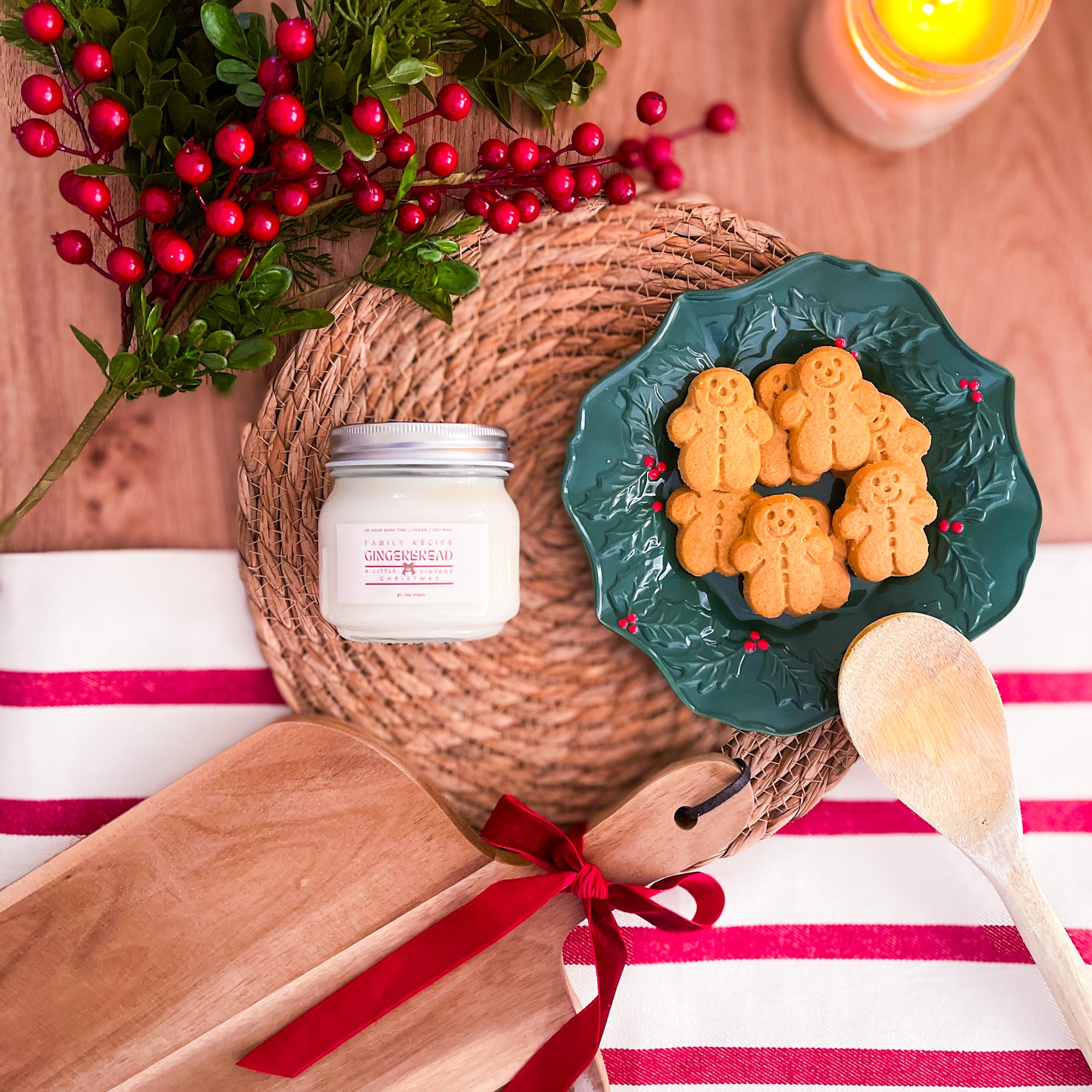 Family Recipe Gingerbread Christmas Farmhouse Candle 200g