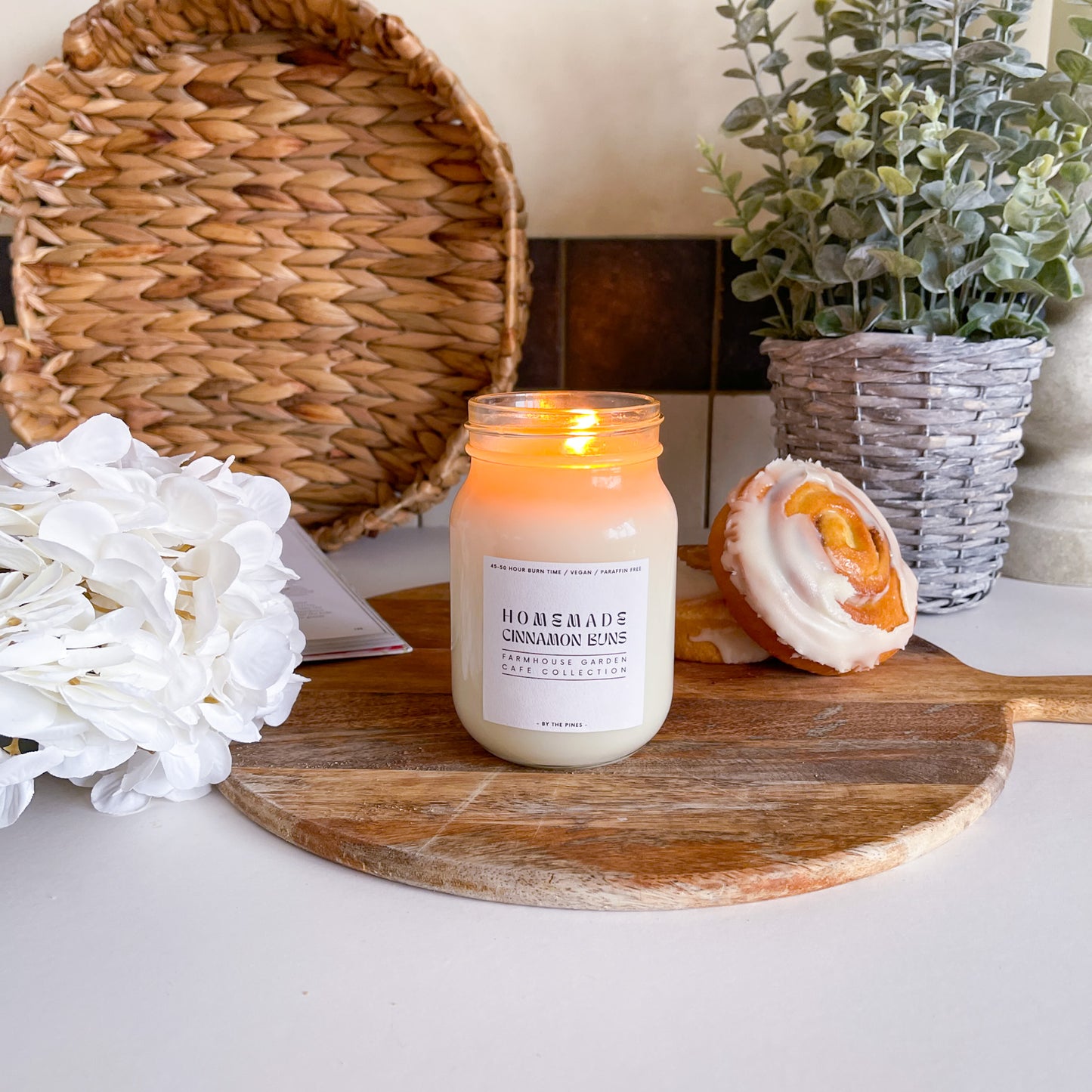 Farmhouse Homemade Cinnamon Buns Candle