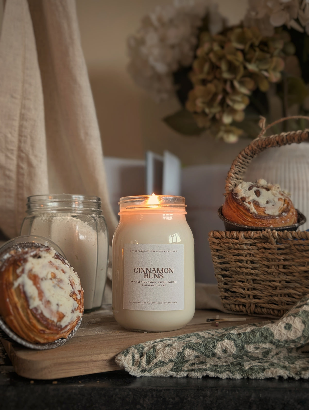 Cinnamon Buns Candle