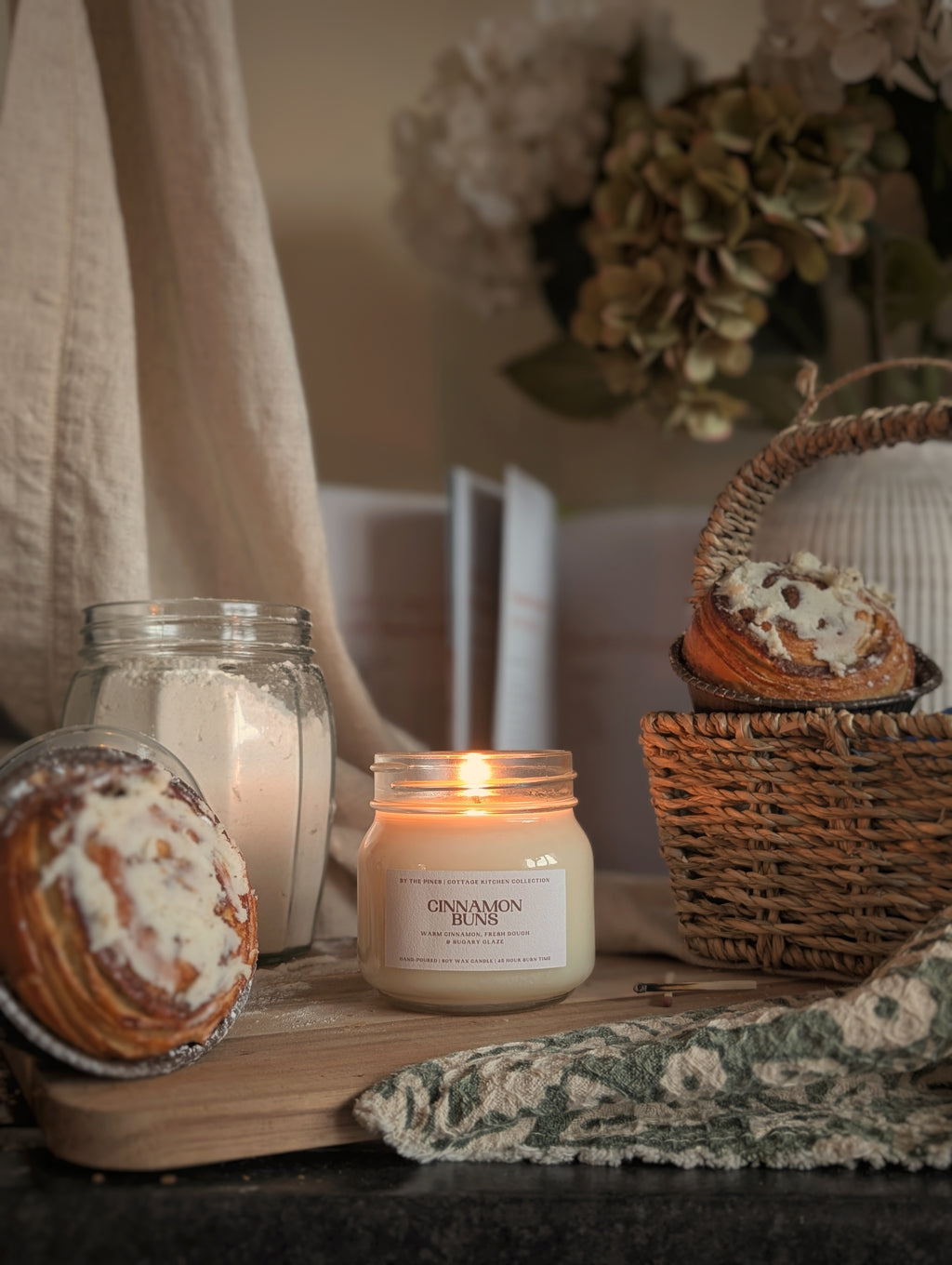 Cinnamon Buns Candle 200g