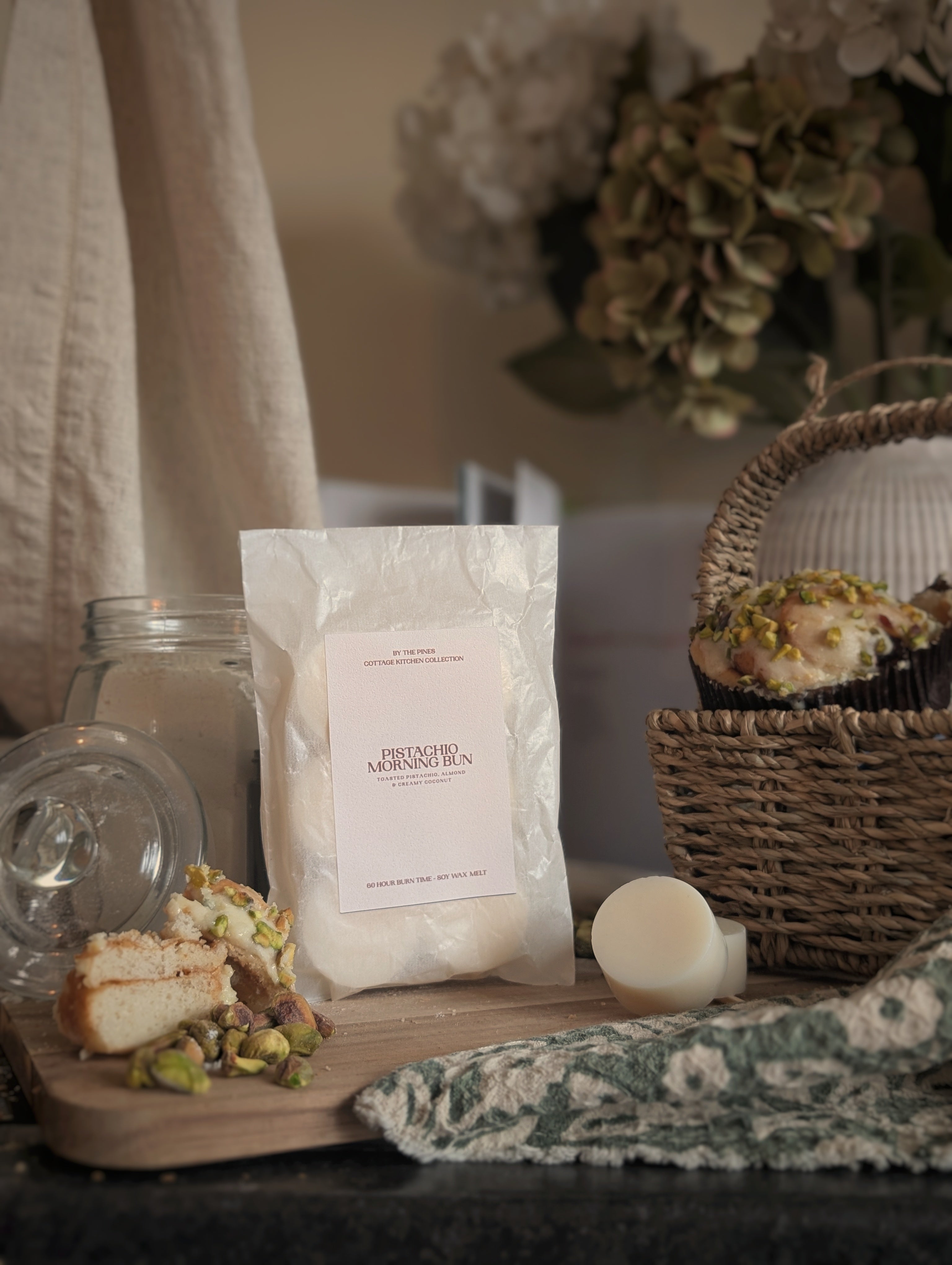 Pistachio Morning Bun Wax Melt – By The Pines